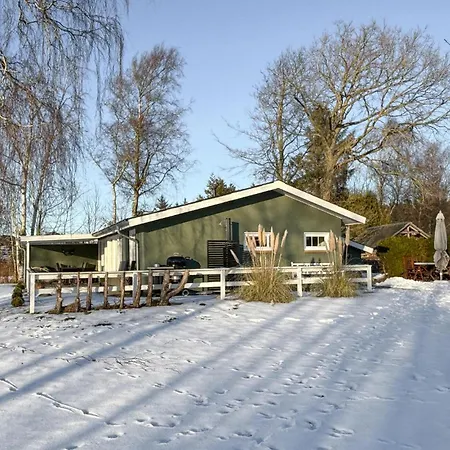 3 Bedroom Awesome In Ferienhaus