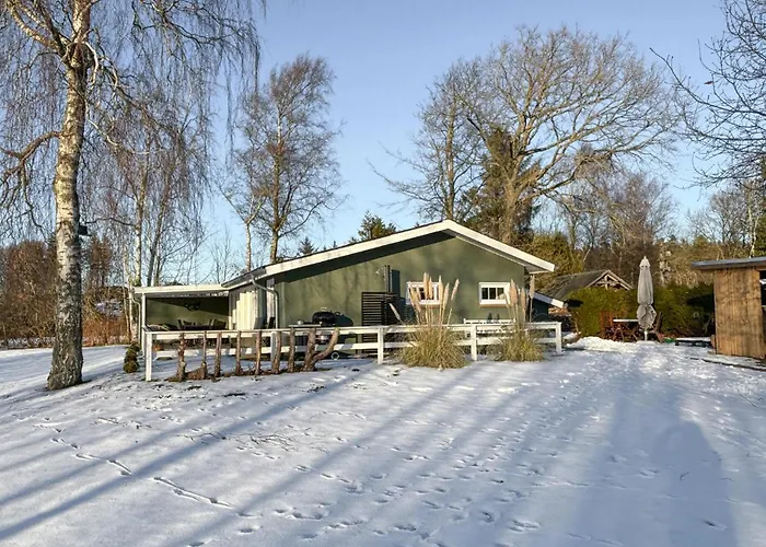 3 Bedroom Awesome In Prázdninový dům
